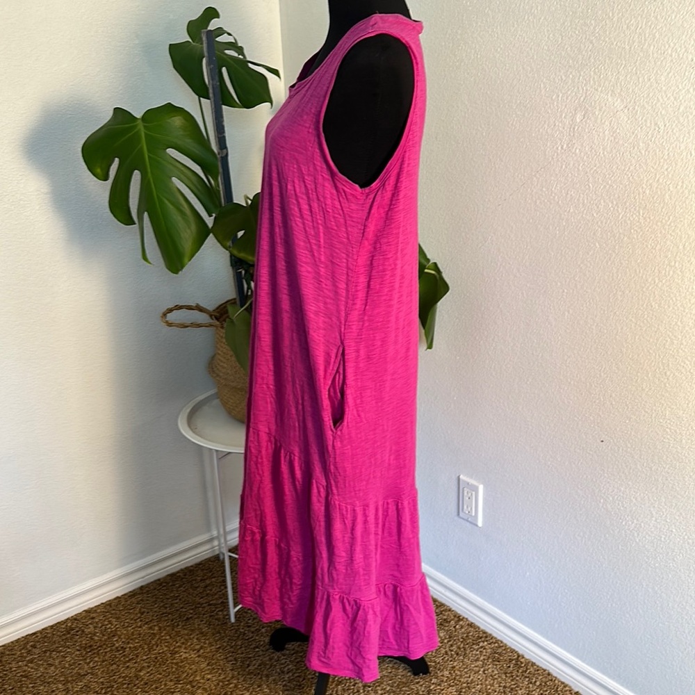 Time and Tru Pink and Black Garment - Picture 3 of 7